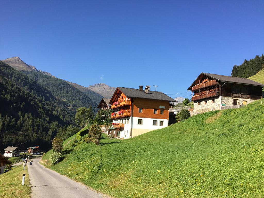 Ferienwohnungen Boehm Sankt Jakob in Defereggen Bagian luar foto
